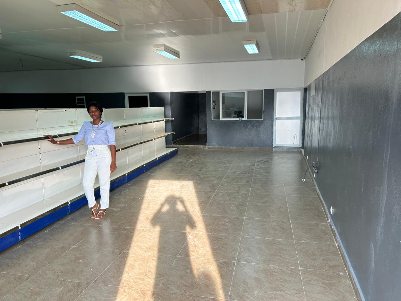 Área Comercial